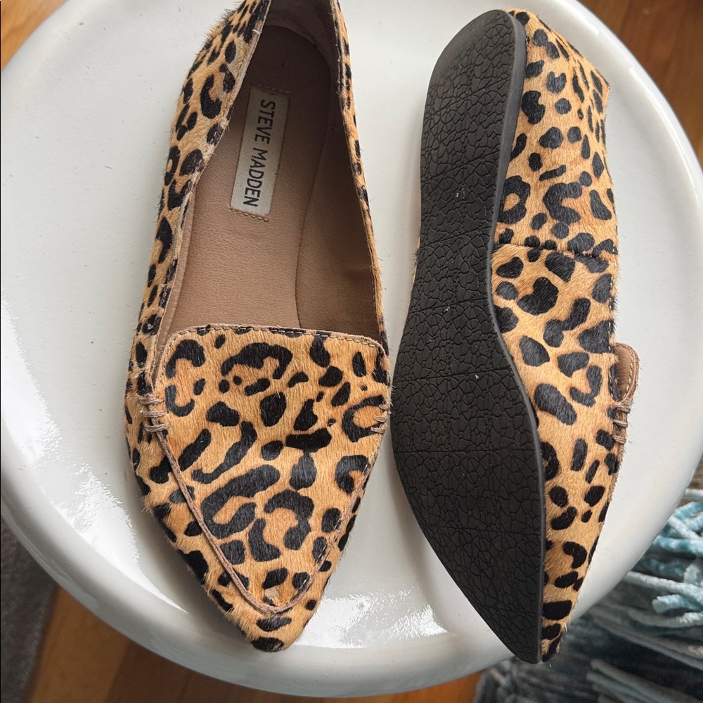 Steve Madden Animal Print Flats - Picture 2 of 2